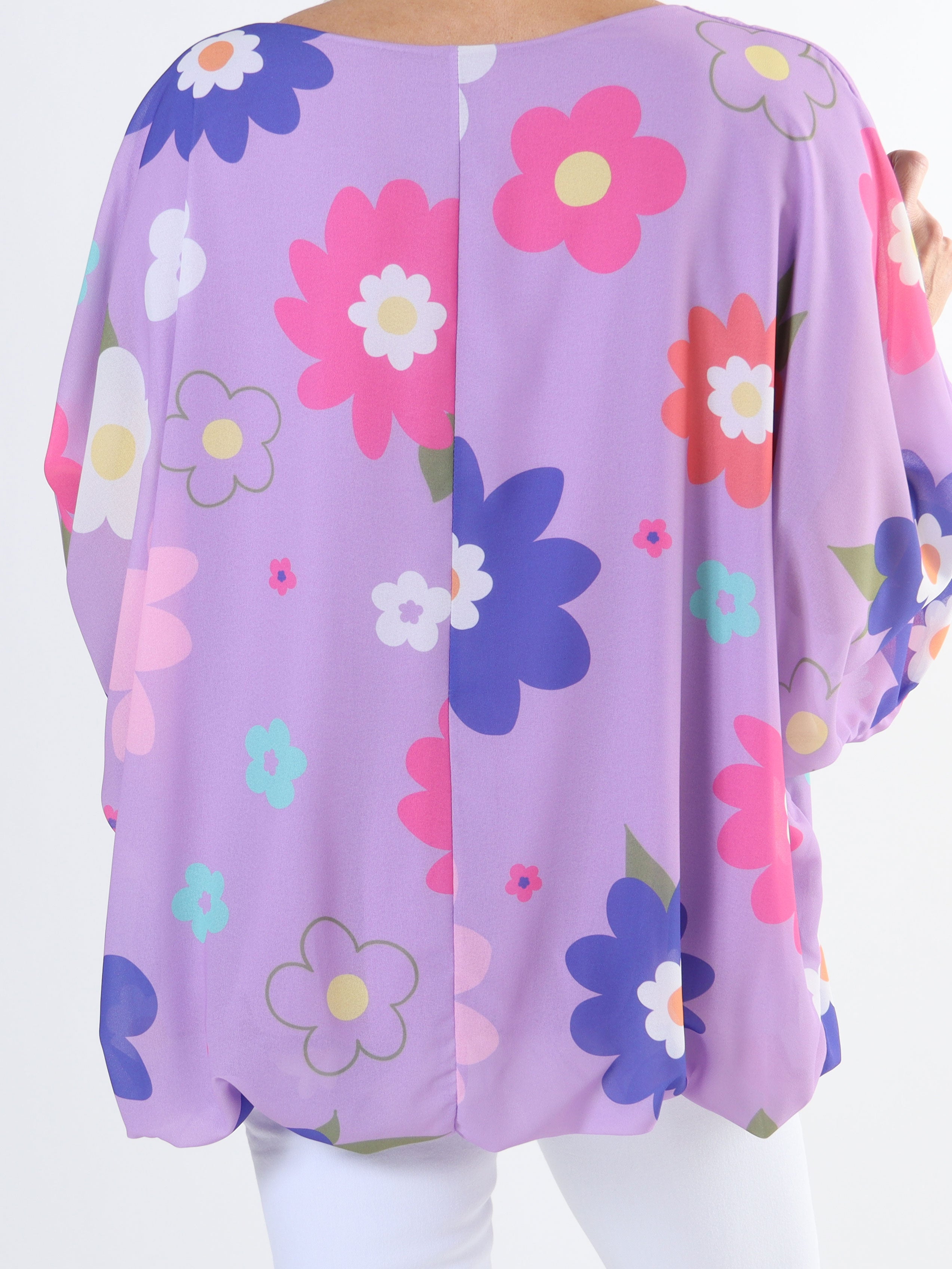Destiny Flower - Plus size bluse i chiffon med blomstermotiver